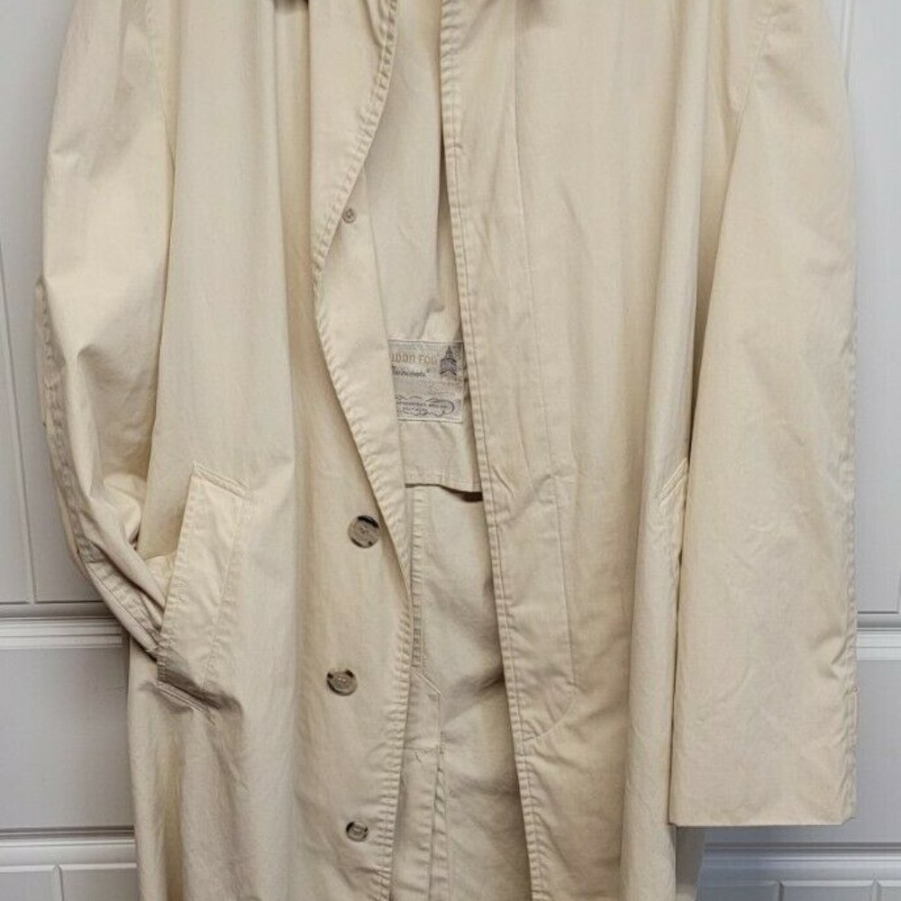 LONDON FOG ☔ Reeves Maincoats Vtg RAINCOAT Rain Trench Coat 42 Long Beige